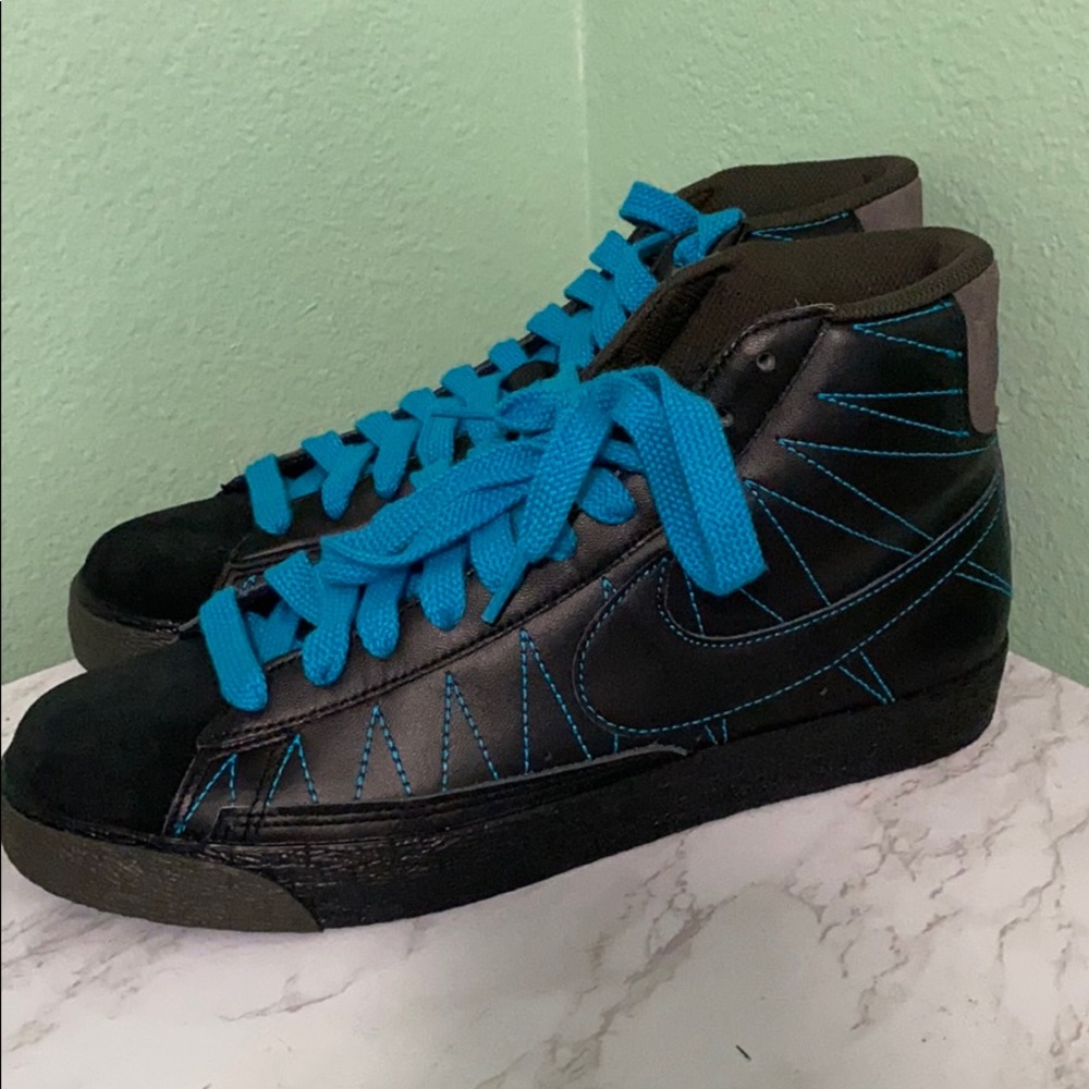 Nike blazers (rare) 318642-003